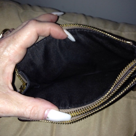 Coach clutch - Picture 2 of 2